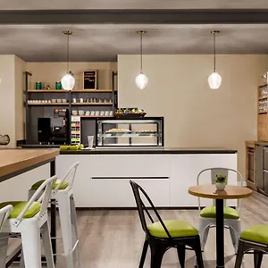 *** Hotel Super 8 By Wyndham Mitte Alemanha