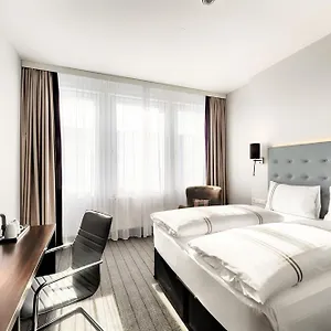 Premier Ost Otel
